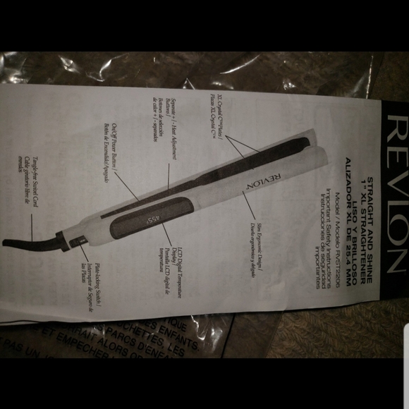 REVLON Crystal C + Ceramic Digital Hair Flat Iron | Long-Lasting Shine - Picture 4 of 6